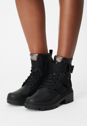 Palladium, Platform-nilkkurit - black