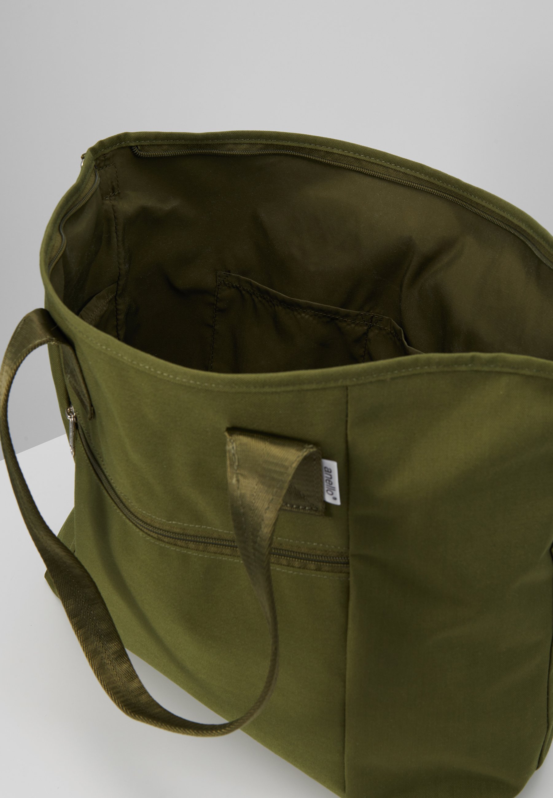 anello TOTE BAG LARGE Shoppingveske olive Zalando.no anello TOTE BAG LARGE Shoppingveske olive Zalando.no