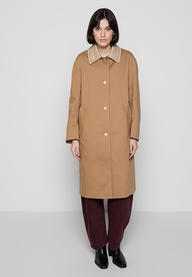 sandro Mantel camel
