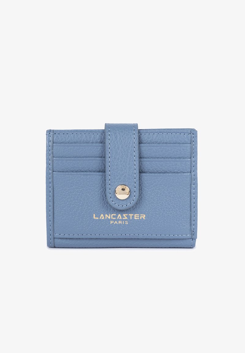 Portafoglio in pelle blu con più scomparti, chiusura a scatto e logo dorato sull'anteriore. Superficie testurizzata e finitura liscia.