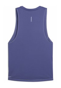 Canottiera sportiva viola con texture a rete, scollo rotondo e ampie aperture per le braccia. Presenta un piccolo logo bianco sul retro vicino allo scollo.