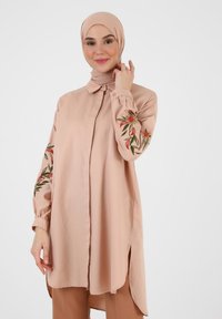 Modanisa MILKY- POINT COLLAR- REFKA  - Chemisier - light brown