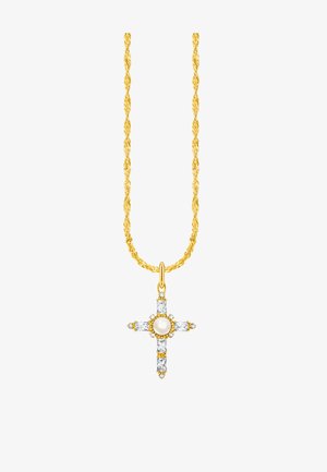 Collier chaîne torsadée en or avec pendentif croix orné d'une perle centrale et de pierres précieuses rectangulaires transparentes sur chaque bras.