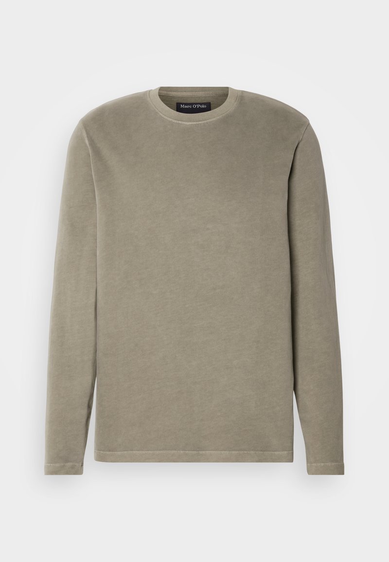 T-shirt à manches longues, col rond, en vert olive. Fabriqué en coton doux, il présente une texture lisse et un design minimaliste sans motifs visibles.