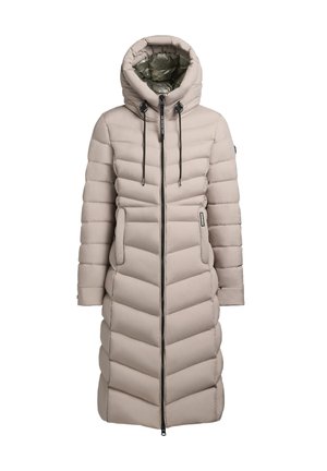 Beige pufferjakke med hætte, der har lynlås foran, ribbet tekstur, laplommer og snøre detaljer. Glat overflade med en let glans.