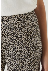 Garcia Broek - black