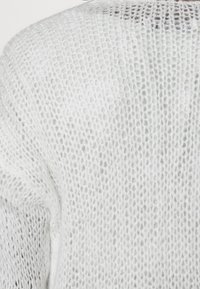Abercrombie & Fitch Kofta - white
