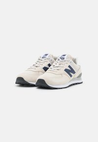 New Balance ML574 UNISEX - Sapatilhas - tan