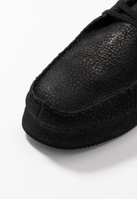 Clarks Originals WALLACRAFT  - Chaussures à lacets - black