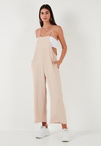 LELA REGULAR FIT - Mono - stone