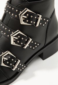 ONLY SHOES Kotníková obuv - black
