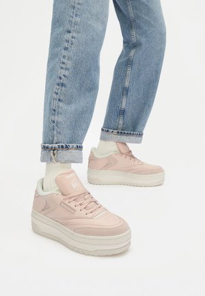 CLUB EXTRA - Tréningová obuv - light pink