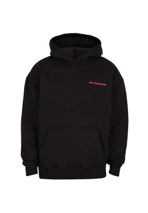 Sweat-shirt à capuche noire avec poche frontale et petit texte rouge "dropsize" sur le côté gauche de la poitrine, présenté sur fond blanc.