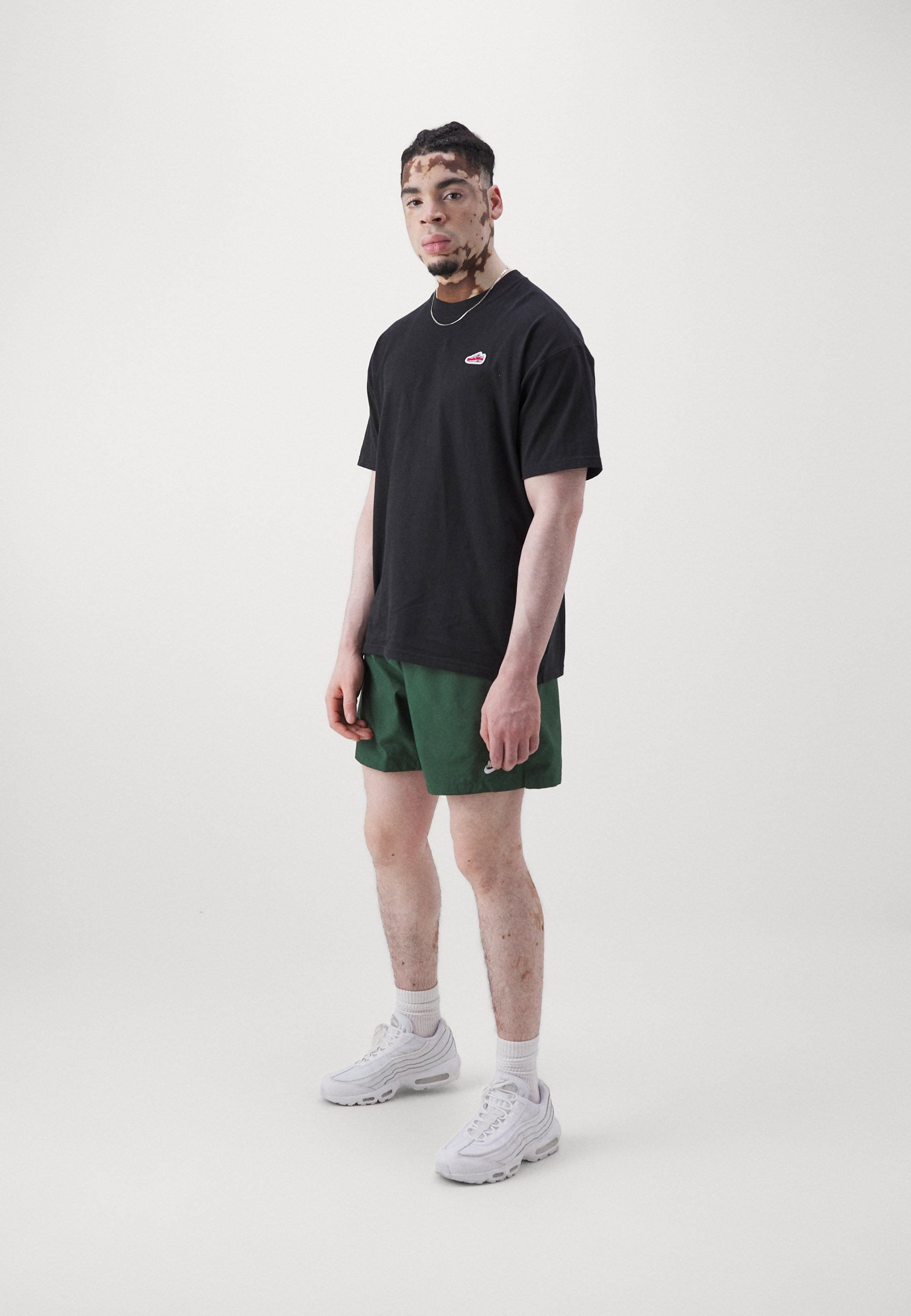 t shirt nike double swoosh