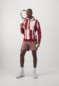 Nike Performance Hoodie - team red/coconut milk
