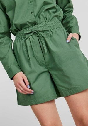 Shorts - green