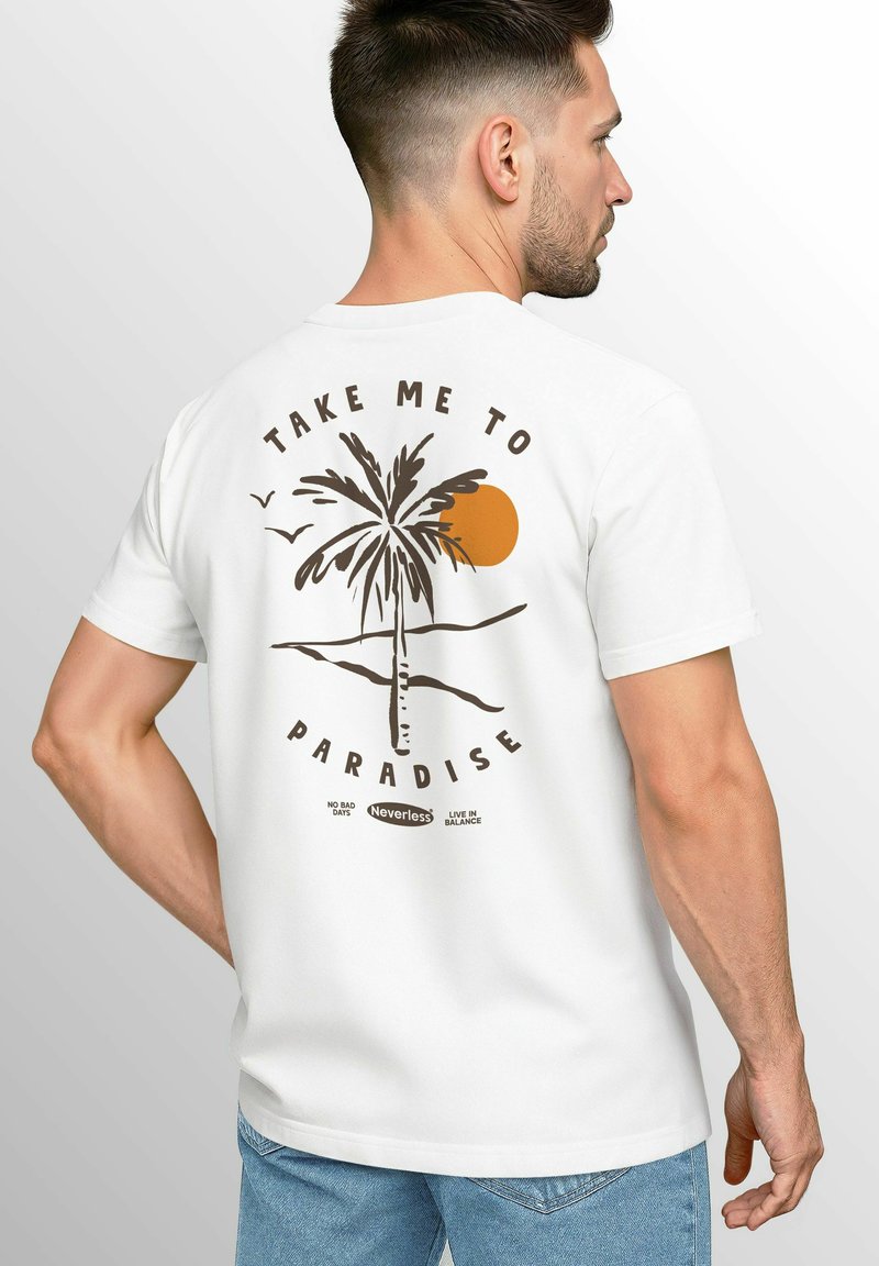 Weißes Baumwoll-T-Shirt mit einem Grafikdesign eines Palmenbaums, einer Sonne und dem Text "NIMM MICH MIT INS PARADIES" in Braun, mit einem lässigen Schnitt.