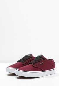 Vans ATWOOD - Scarpe skate - oxblood/white