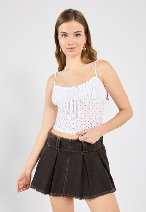 Top - white