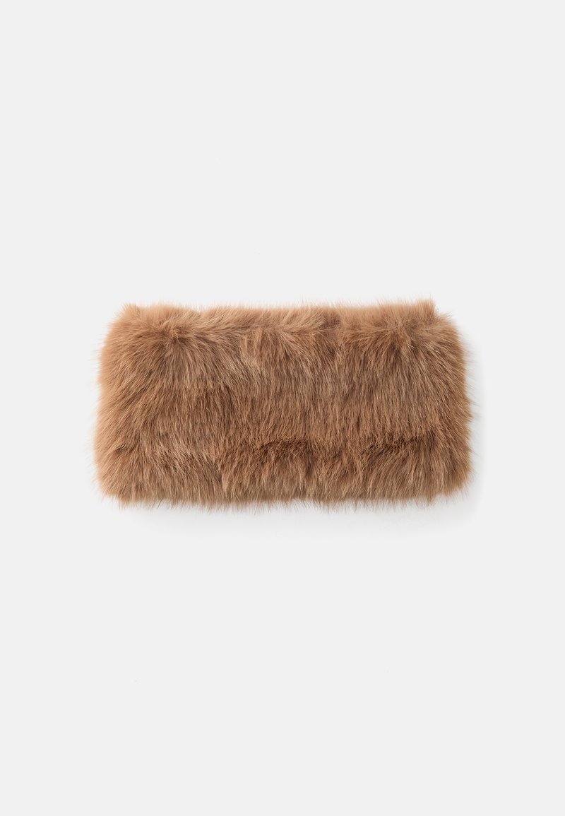 Bandeau en fausse fourrure de couleur brun clair, de forme rectangulaire, avec une texture douce et pelucheuse et une doublure intérieure lisse.