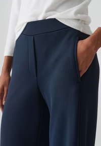 OPUS Pantalon classique - dark blue