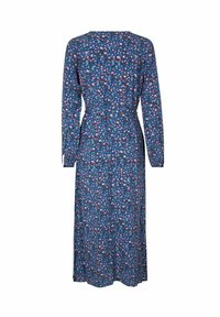 Robe à manches longues, longue jusqu'au sol, en tissu bleu avec un motif floral en rose et violet. Elle présente une taille cintrée et un décolleté arrondi.