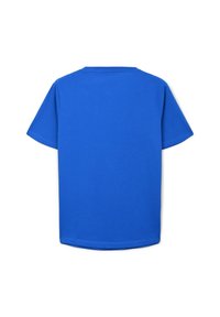 T-shirt a maniche corte di un blu vivace, realizzato in morbido tessuto di cotone; presenta un collo rotondo e un orlo dritto senza motivi o dettagli visibili.