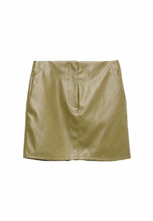 Olijfgroene faux leren minirok met zijzakken, een gladde textuur en een eenvoudig, recht gesneden ontwerp. Heeft een verborgen voornaad.