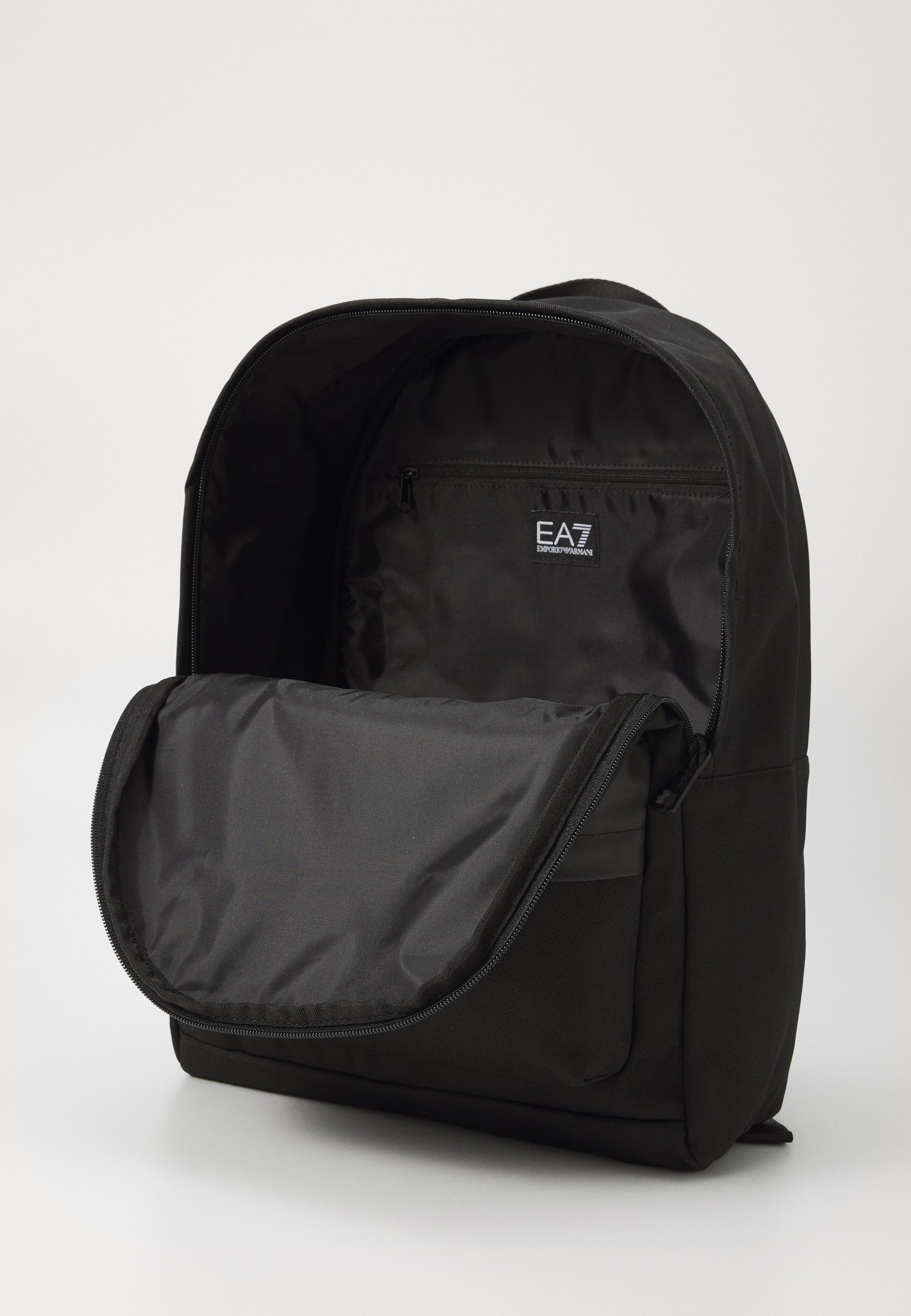 バッグ EMPORIO ARMANI EA7 mini backpack black undefined