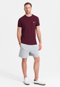 Ombre WITH CONTRASTING - Jednoduché tričko - burgundy