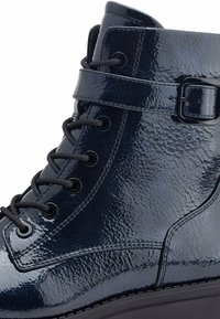 Tamaris Stivaletti con plateau - navy patent