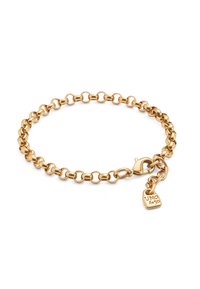 Pulsera de cadena con acabado dorado que presenta eslabones alternos redondos y ovalados, asegurada con un cierre de langosta y una pequeña placa rectangular.