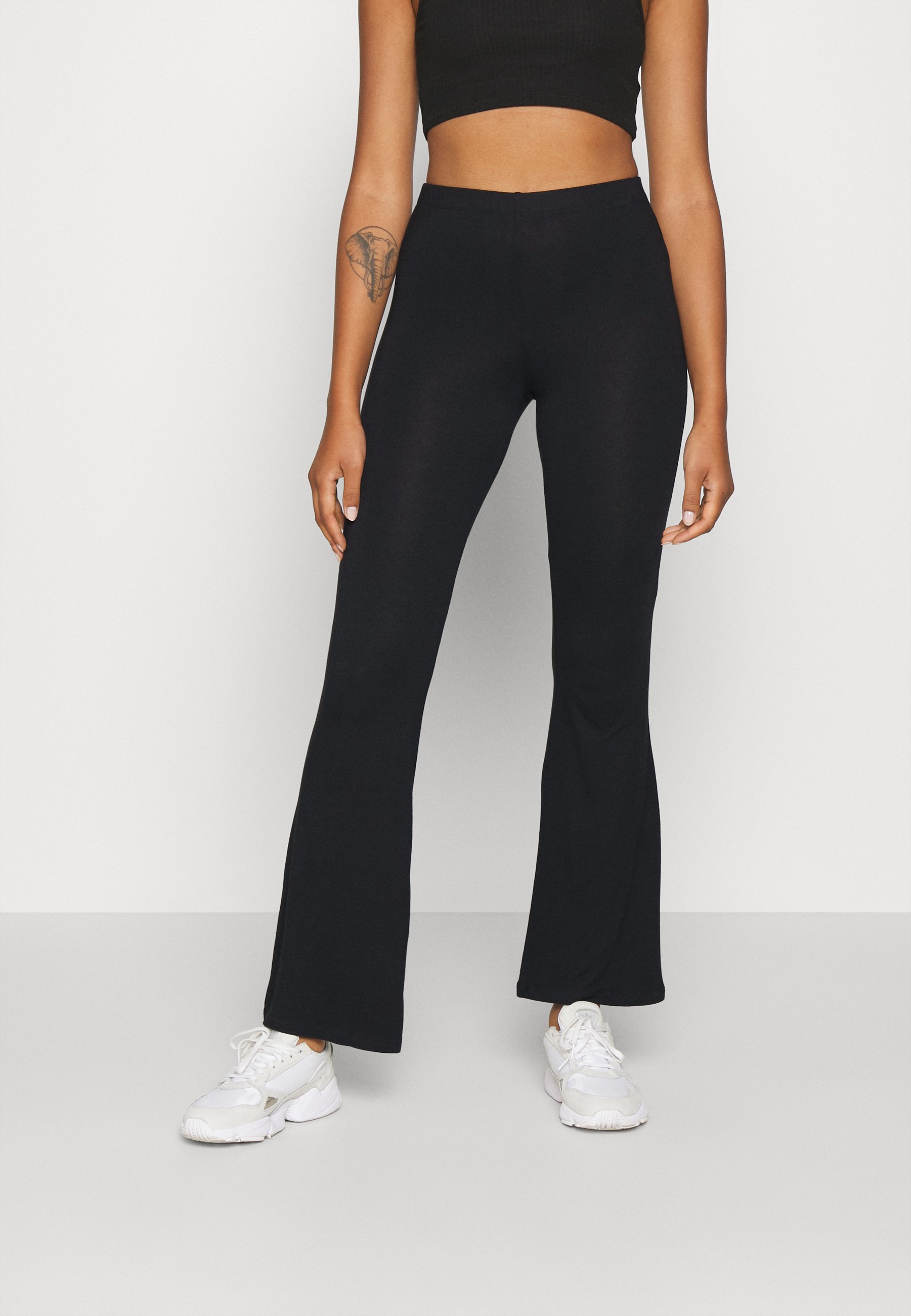 Leggings & bukser | Dame | Nye leggings på nett hos Zalando England Joggebukse NSW Tech Fleece Authentic GråHvit