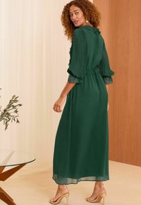 Love & Roses PLEATED RUFFLE REGULAR FIT - Maxi šaty - green