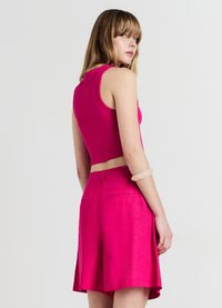 Calliope Shorts - fucsia