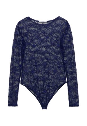 Granatowe body z koronki z długimi rękawami. Charakteryzuje się kwiatowym wzorem, przezroczystą fakturą i dopasowanym krojem. Zapięcie na zatrzaski u dołu.
