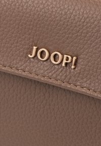 JOOP! VIVACE MARTHA  - Monedero - cognac