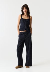 PULL&BEAR PINSTRIPE STRAPPY  - Väst - dark blue