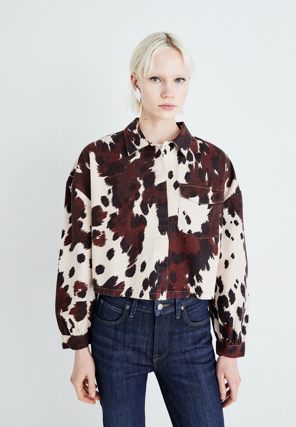 ONLCANNY BOXY  - Summer jacket - chocolate fondant