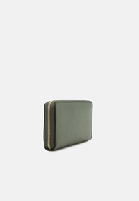 Furla CAMELIA XL ZIP AROUND SLIM - Lompakko - cactus