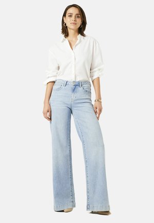 Flared Jeans - light used