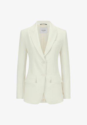 Weißer, taillierter Blazer mit Reverskragen, zwei vorderen Taschen und einer Drei-Knopf-Verschlussleiste. Glattes Material mit strukturiertem Design und minimalen Details.