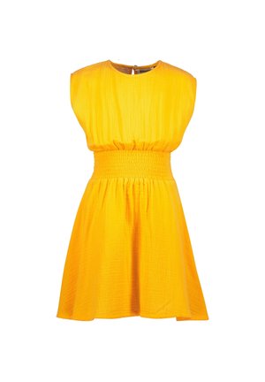 Ærmeløs gul kjole med indsamlet talje, rund halsudskæring og udsvinget nederdel i tekstureret stof.
