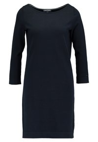 Robe bleu marine en tissu extensible, dotée d'un décolleté bateau et de manches trois-quarts. Design simple sans motifs ni détails matériels.