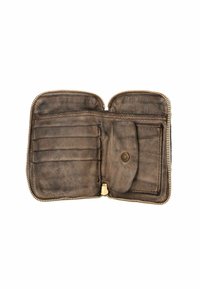 Portafoglio in pelle marrone con chiusura a zip, dotato di scomparti per carte, tasca porta monete e superficie testurizzata. Dettagli in metallo dorato.