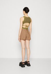 Even&Odd Short - brown