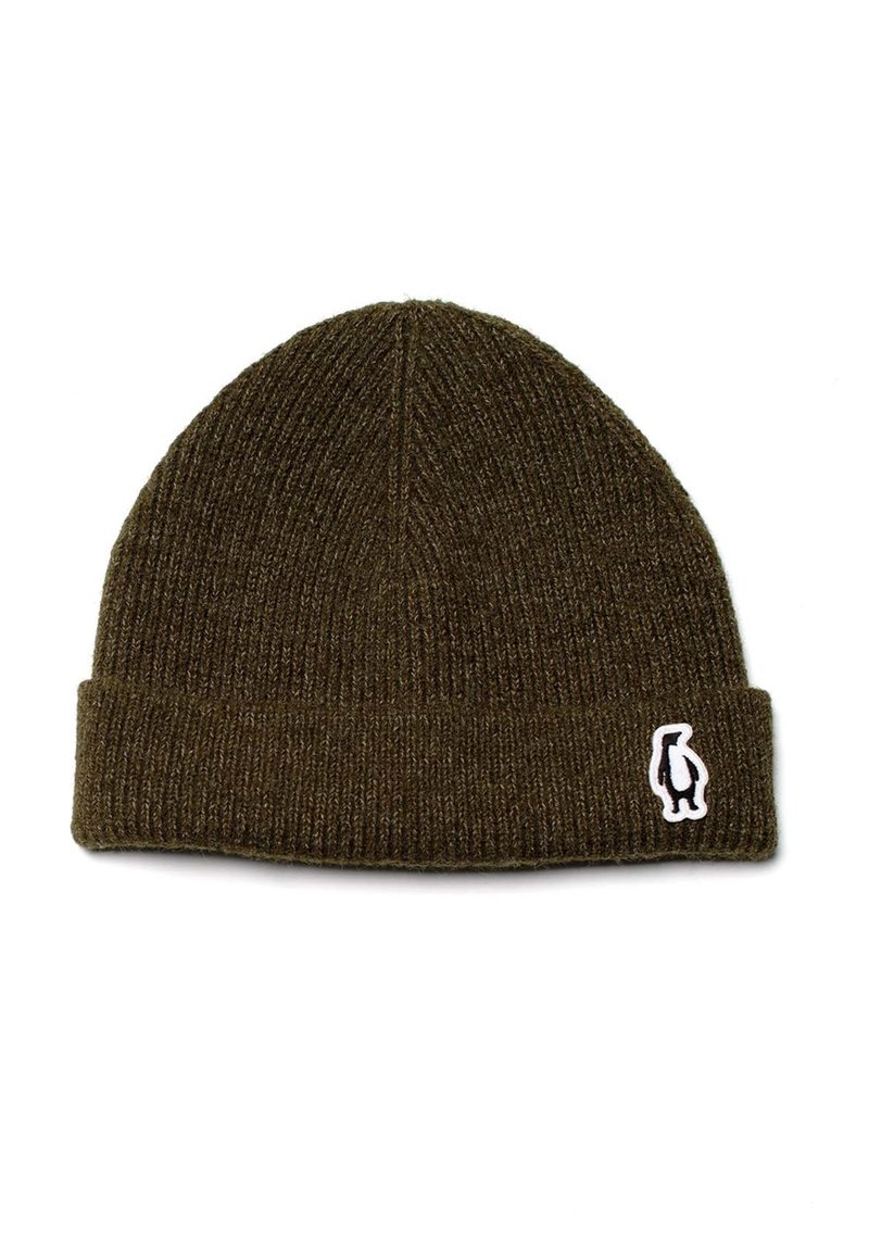 Berretto lavorato a maglia verde oliva con texture a coste e orlo ripiegato. Presenta un piccolo logo di pinguino bianco sul lato.