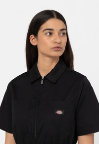 Combinaison Manches Courtes Dickies Flex Femme – Temp-iQ, Résistante & Confortable