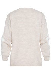 Helle beige Strickpullover mit langen Ärmeln, Rundhalsausschnitt und dezentem Texturmuster. Rippbündchen und Saum. Keine sichtbaren Logos oder Akzente.