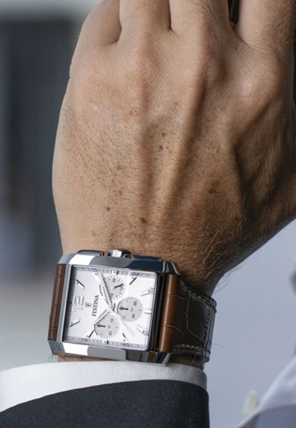 TIMELESS - Chronograph